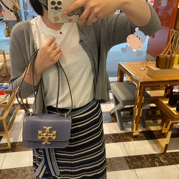 Tory Burch Small Eleanor Convertible Shoulder Bag Dark Lotus - Picture 7 of 9